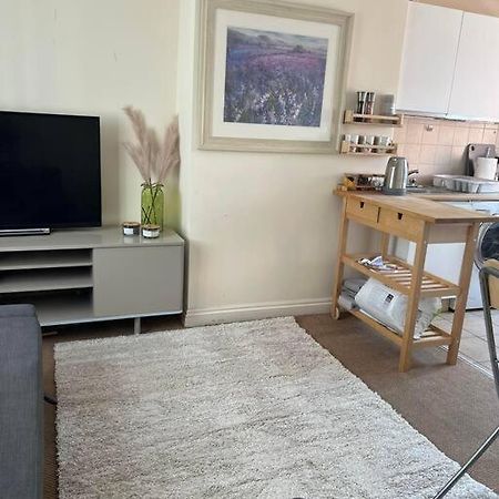 1 Bedroom Flat Sleeps 4 In Abingdon Oxfordshire Exterior foto